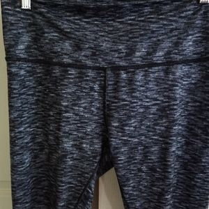 Lululemon space dye Wunder Under Crops sz6
